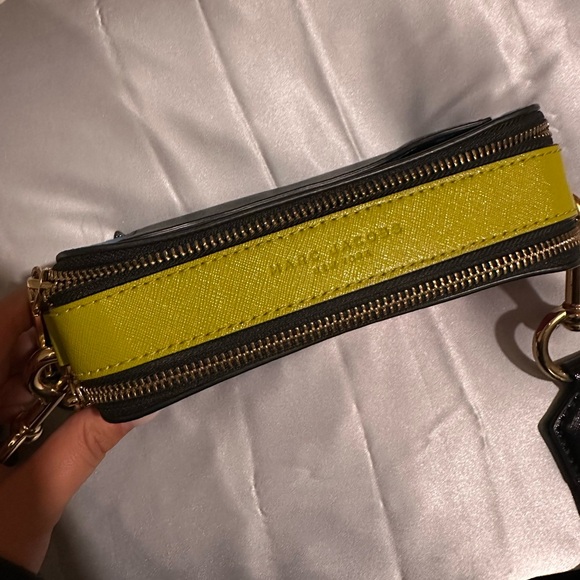 MARC JACOBS SNAPSHOT CAMERA BAG - Picture 2 of 6